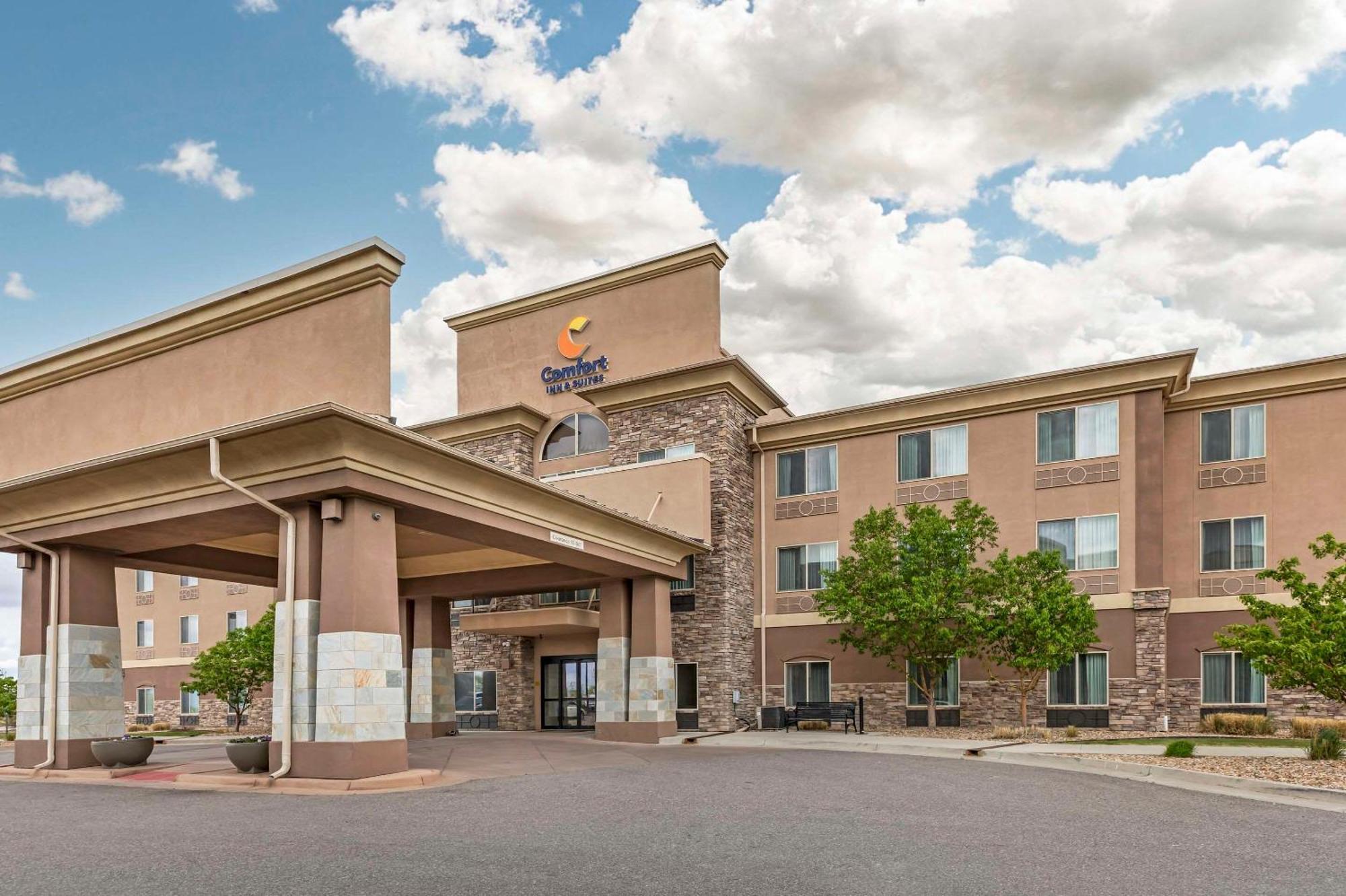 Comfort Inn & Suites Brighton Denver Ne Medical Center Exterior foto